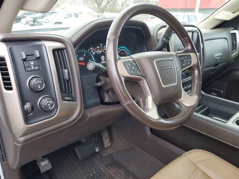 Used 2019 GMC Sierra 3500 Denali w/ Duramax Plus Package image 10