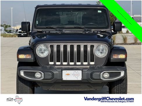 Used 2023 Jeep Wrangler Unlimited Sahara w/ Cold Weather Group AWD/4WD image 7