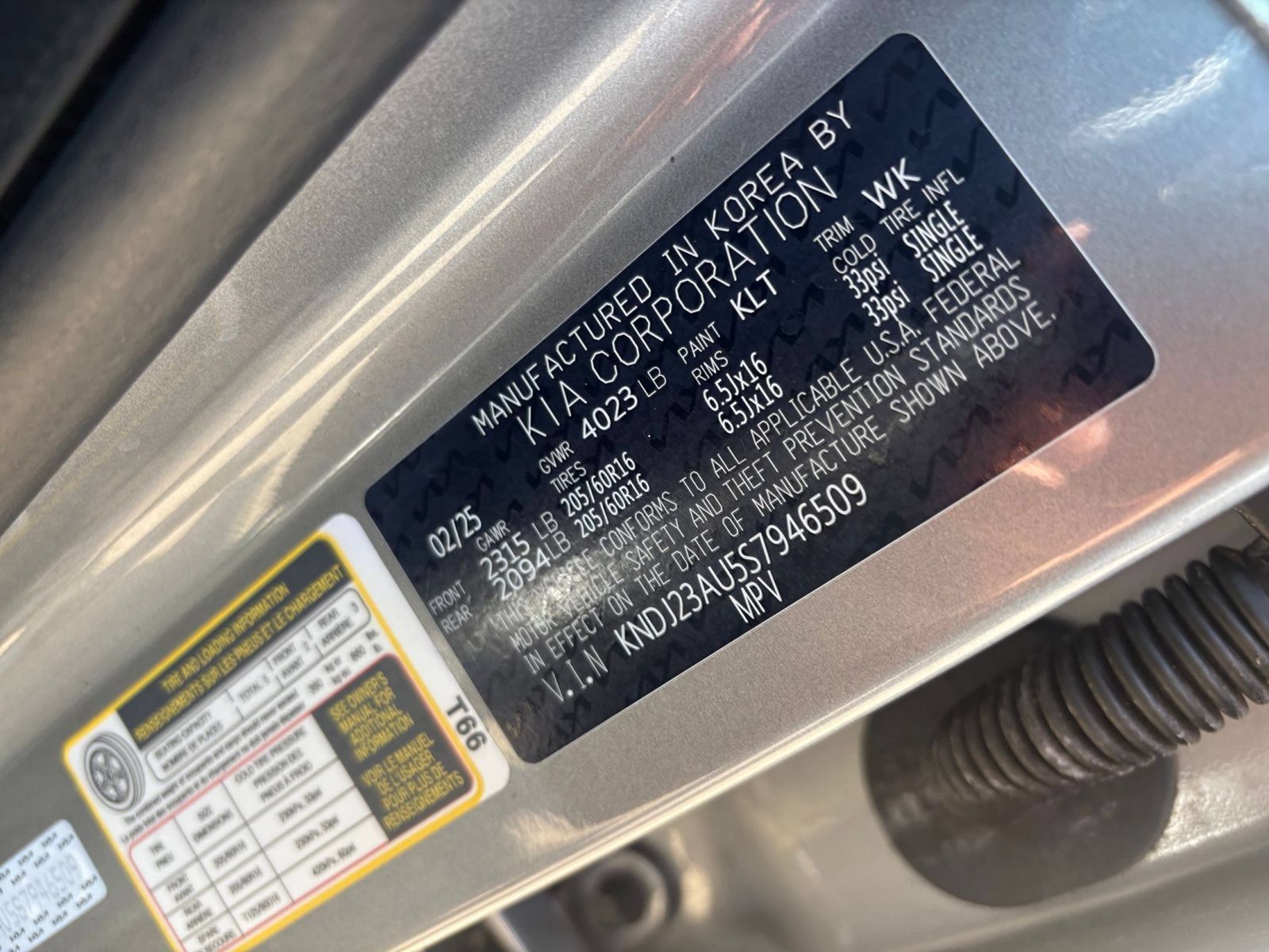 Used 2025 Kia Soul LX w/ LX Technology Package FWD image 26