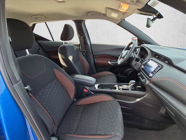 Used 2023 Nissan Kicks SR w/ Interior Electronics Package FWD image 13