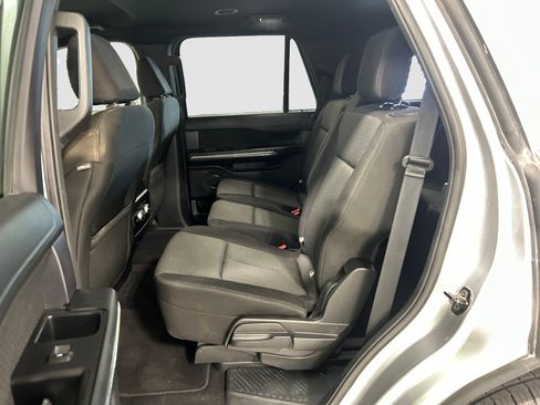 Used 2021 Ford Expedition XLT RWD image 16