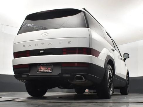 Used 2025 Hyundai Santa Fe SEL FWD image 13