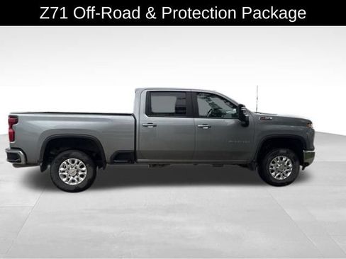 Used 2024 Chevrolet Silverado 2500 LT w/ All Star Edition AWD/4WD image 9