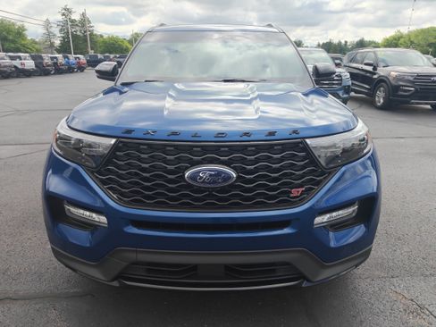 Used 2023 Ford Explorer ST w/ Equipment Group 401A AWD/4WD image 3