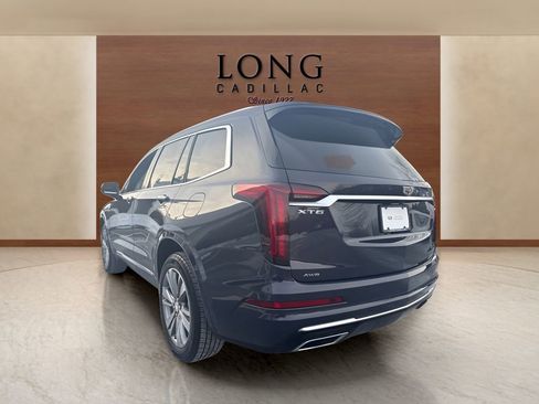 Certified 2025 Cadillac XT6 Premium Luxury image 3