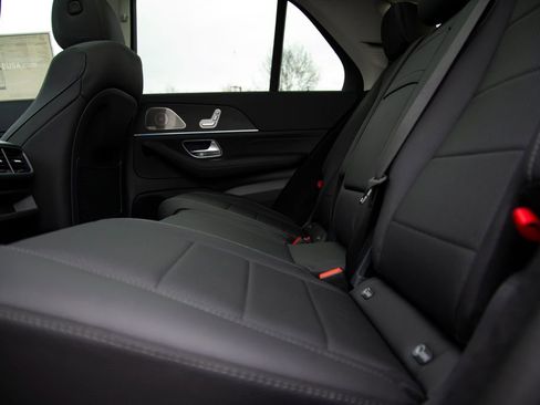New 2026 Mercedes-Benz GLE 350 4MATIC image 13
