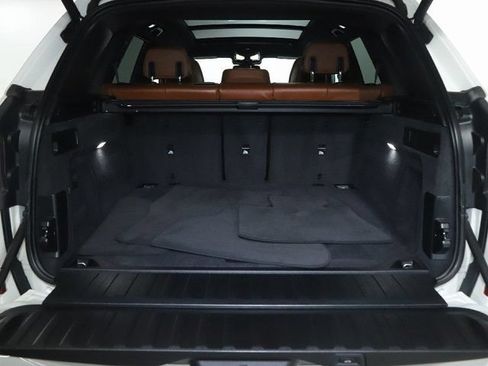 Used 2024 BMW X5 xDrive40i w/ M Sport Package AWD/4WD image 32