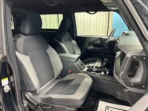 Used 2022 Ford Bronco 2-Door AWD/4WD image 35