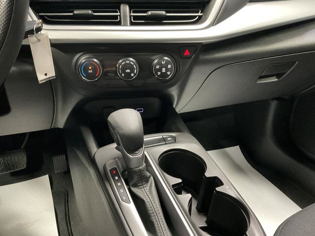 Used 2025 Chevrolet Trax LS FWD image 15