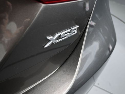 Used 2021 Toyota Camry XSE image 38