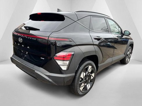 Used 2024 Hyundai Kona SEL w/ Convenience Package image 7