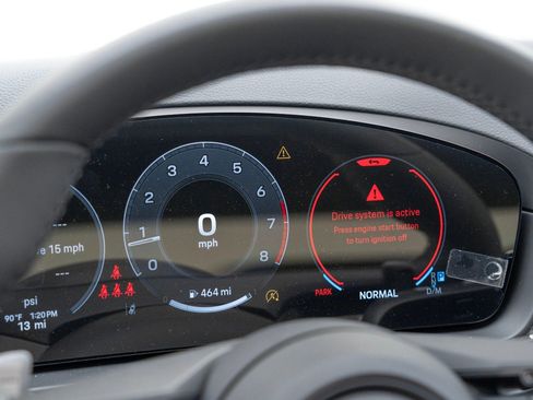 New 2025 Porsche Cayenne image 24