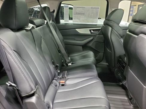 New 2026 Acura MDX SH-AWD image 12