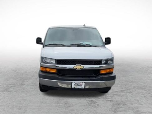 Used 2024 Chevrolet Express 2500 w/ Driver Convenience Package RWD image 3