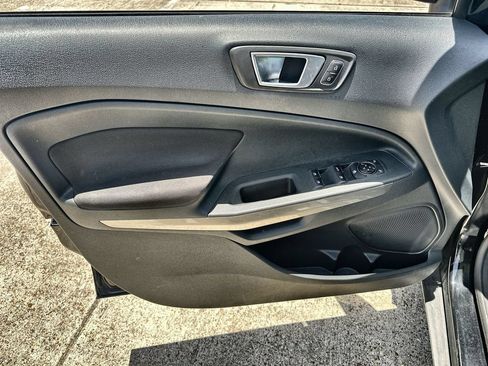 Used 2018 Ford EcoSport SE w/ SE Convenience Package FWD image 10