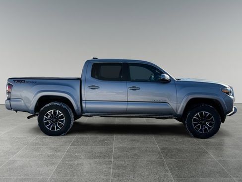 Certified 2020 Toyota Tacoma TRD Sport image 5