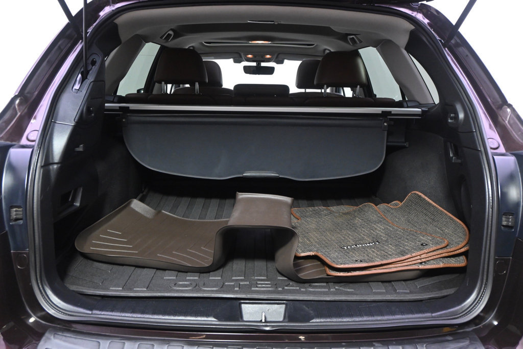 Used 2017 Subaru Outback 3.6R Touring w/ Popular Package #5A AWD/4WD image 19