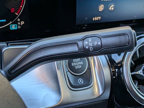 New 2026 Mercedes-Benz GLB 250 image 27