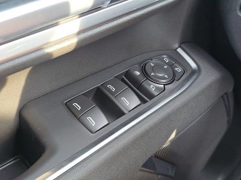 New 2026 GMC Sierra 2500 SLE AWD/4WD image 30