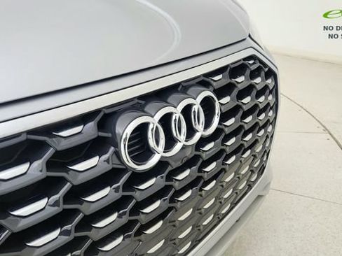 Used 2025 Audi Q5 2.0T Premium Plus w/ Premium Plus Package AWD/4WD image 16