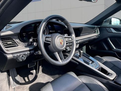 Certified 2024 Porsche 911 Carrera RWD image 4