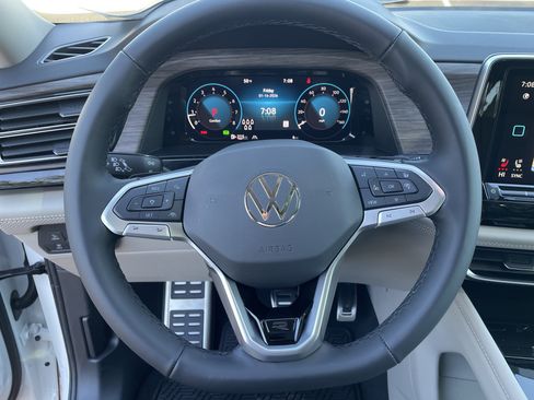 New 2026 Volkswagen Atlas SEL Premium R-Line image 18