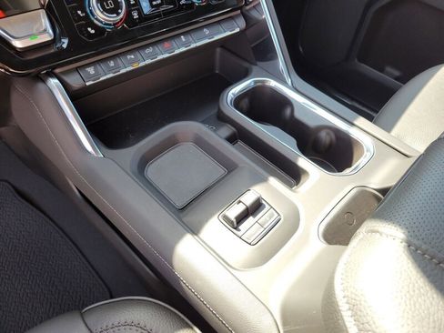 New 2025 GMC Sierra 3500 Denali w/ Denali Reserve Package image 16