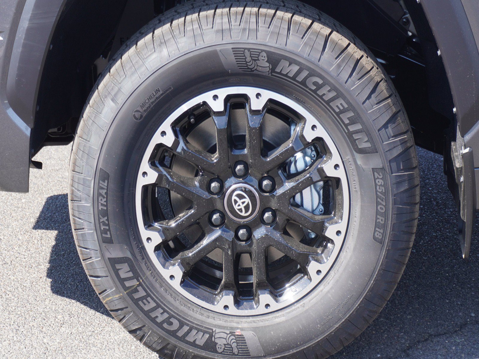 New 2026 Toyota Tundra SR5 w/ TRD Off-Road Package AWD/4WD image 7