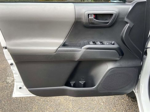 Used 2023 Toyota Tacoma SR image 11