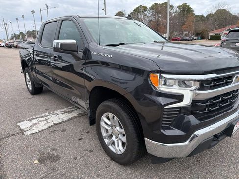 Used 2023 Chevrolet Silverado 1500 LT image 3