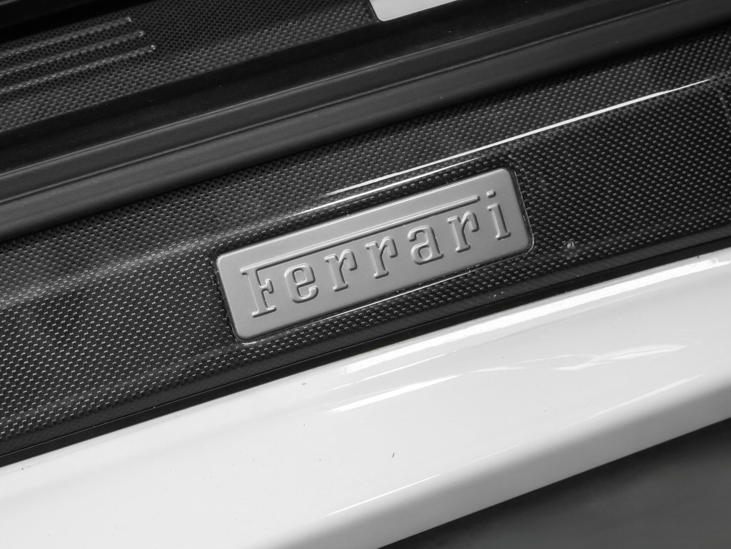 Used 2009 Ferrari F430 Scuderia RWD image 19