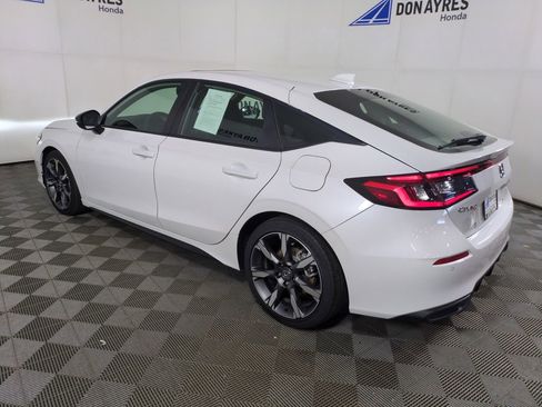 Used 2025 Honda Civic Sport Touring image 4
