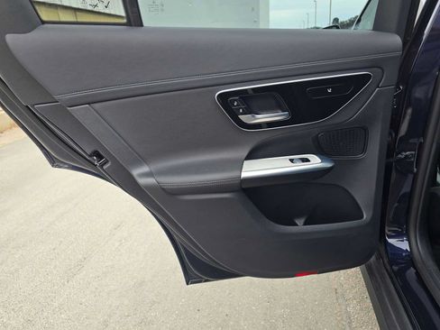 Used 2023 Mercedes-Benz GLC 300 4MATIC image 15