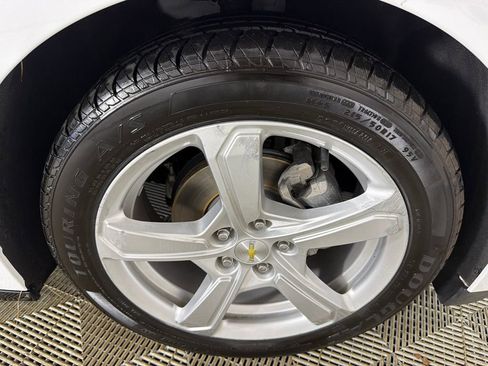 Used 2018 Chevrolet Volt LT image 12