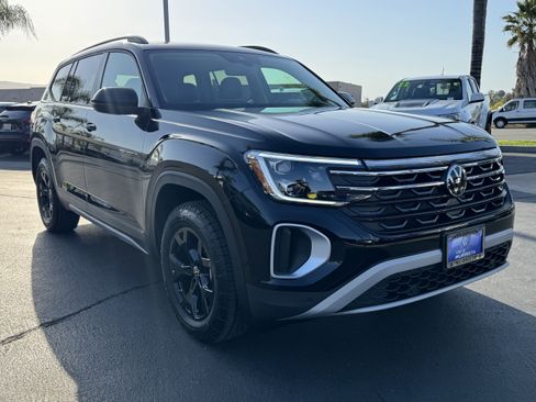 New 2026 Volkswagen Atlas Peak Edition AWD/4WD image 5