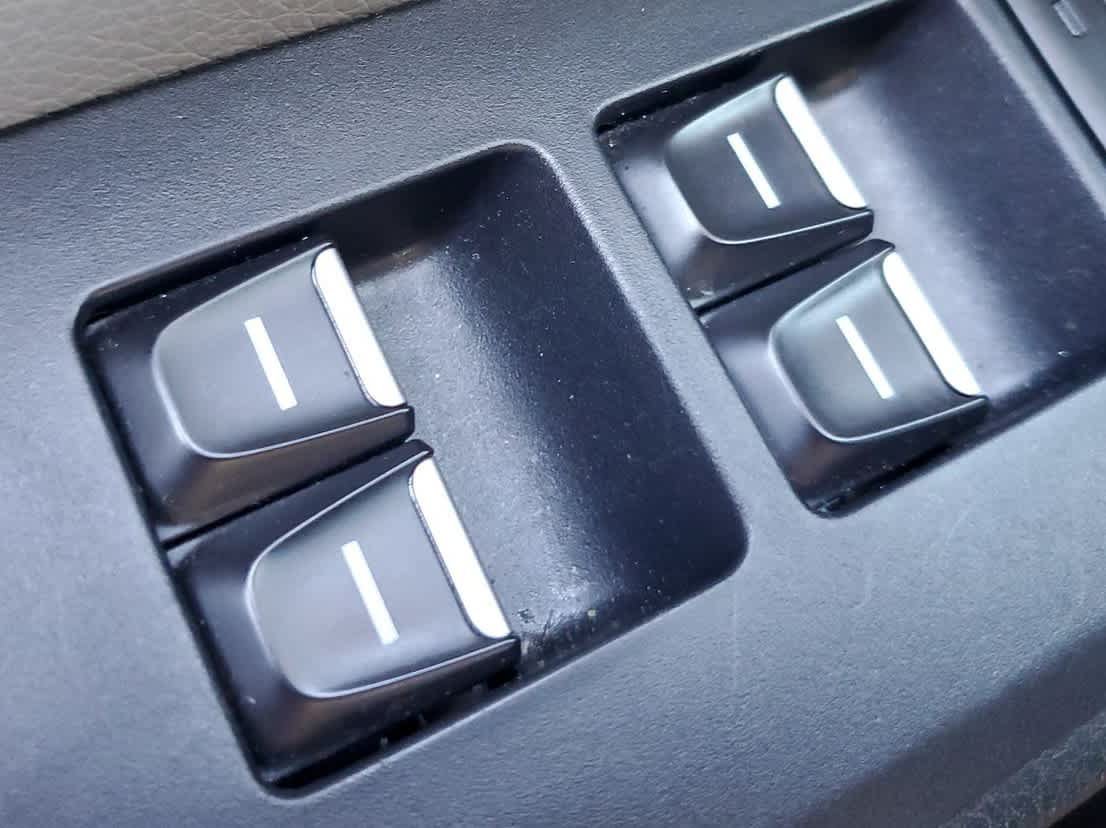 Used 2025 Honda Pilot Touring image 19