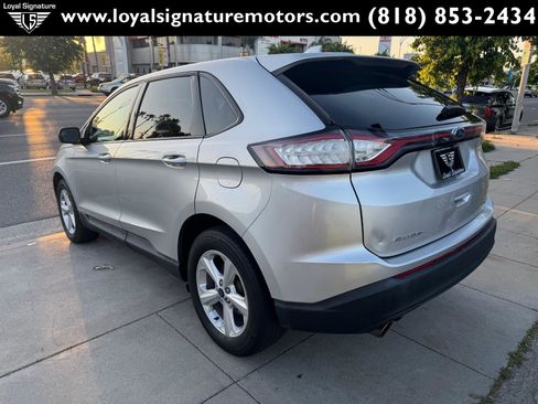 Used 2018 Ford Edge SE image 5