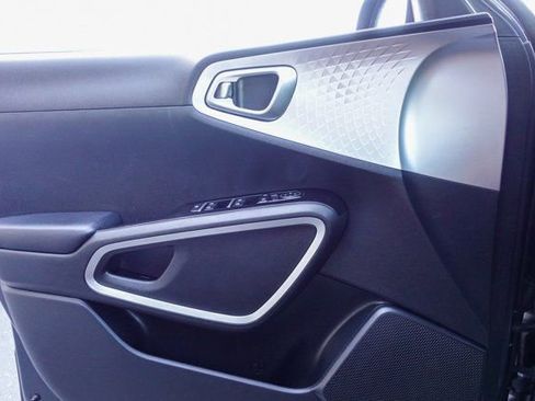 Used 2023 Kia Soul LX w/ Option Group 015 image 12