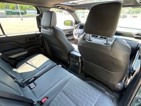 Used 2025 Toyota 4Runner TRD Off-Road Premium w/ Tow Technology Package AWD/4WD image 44