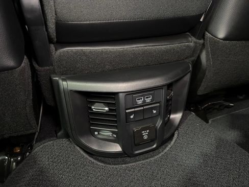 Used 2019 RAM 3500 Laramie AWD/4WD image 12