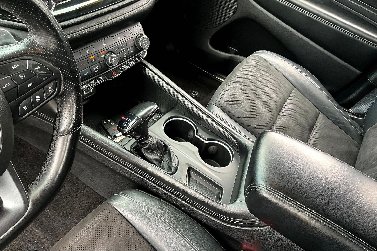 Used 2022 Dodge Durango GT RWD image 16