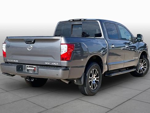 Used 2021 Nissan Titan SV w/ SV Convenience Package AWD/4WD image 13
