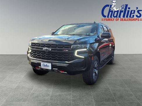 Used 2024 Chevrolet Suburban Z71 w/ Luxury Package image 1