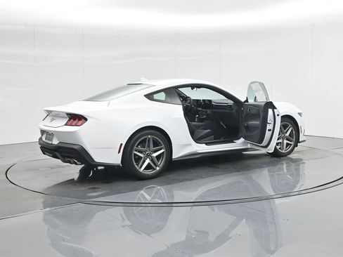 New 2025 Ford Mustang Coupe image 5
