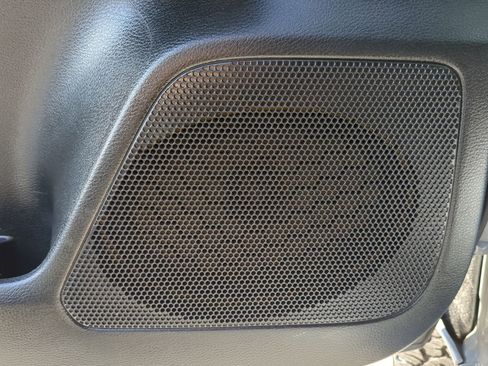 Used 2019 Toyota Tacoma TRD Sport image 48