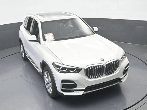 Used 2023 BMW X5 xDrive40i w/ Premium Package AWD/4WD image 62