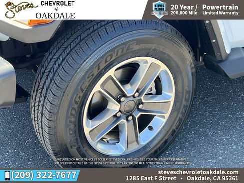 Used 2022 Jeep Wrangler Unlimited Sahara AWD/4WD image 36