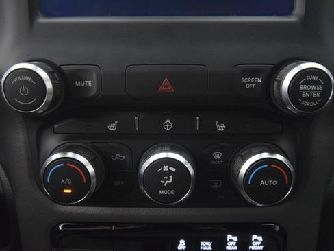 Used 2023 RAM 1500 Lone Star AWD/4WD image 34