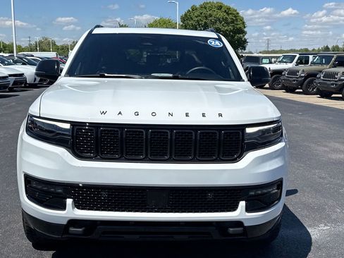 Used 2024 Jeep Wagoneer Series II AWD/4WD image 8