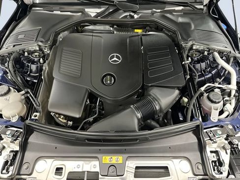 Used 2022 Mercedes-Benz C 300 4MATIC Sedan image 9
